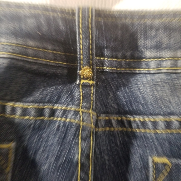 Dereon Jeans - Picture 7 of 13